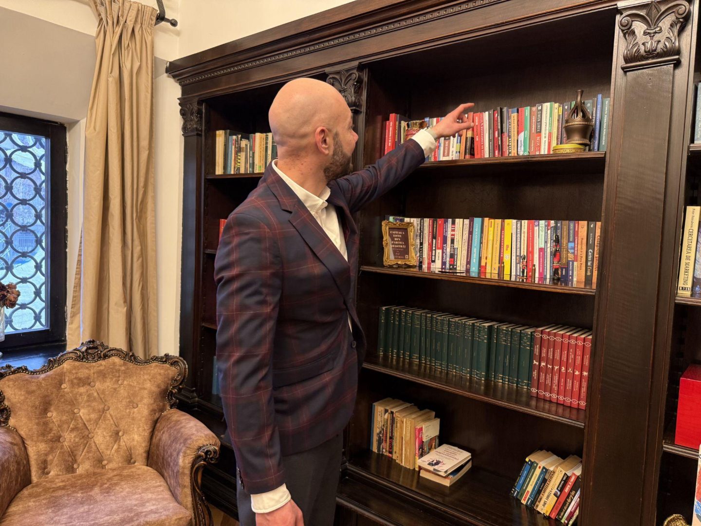 „Asigurare” legată de produs: când e opțională, de fapt, și cum o tai din cost cu avocatul Vladimir Naciu